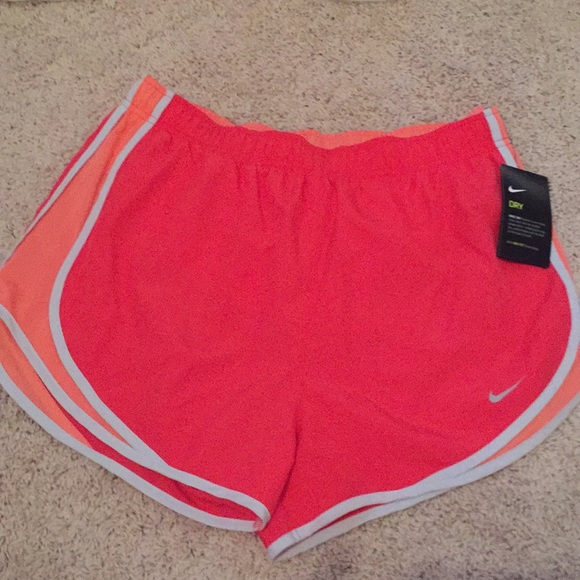 Nike tempo running shorts (norts) - Picture 1 of 4